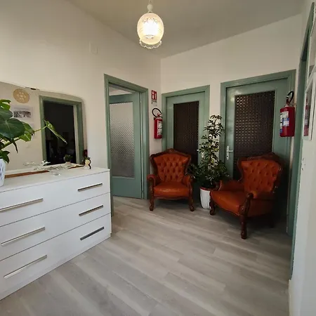 Semesterbostad Contry House *